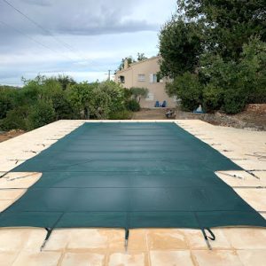 Pose de bâche de piscine à Draguignan, Var 83