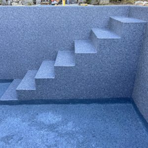Pose de PVC armé sur escalier